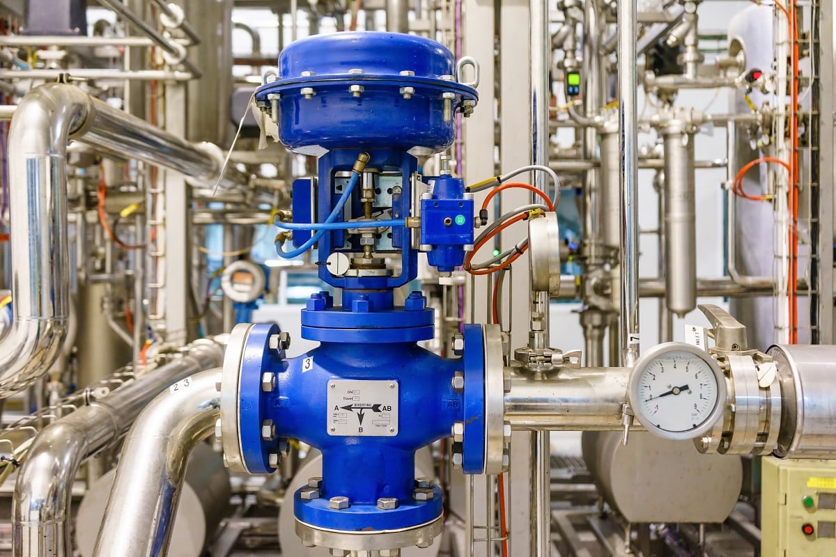 Zawory regulacyjne w optymalizacji zużycia energii w procesach przemysłowych